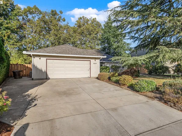2031 NE Josephine Dr, Hillsboro, OR 97124