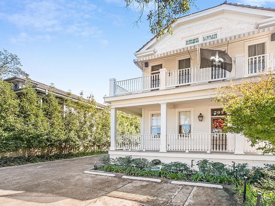 Street View of private balcony