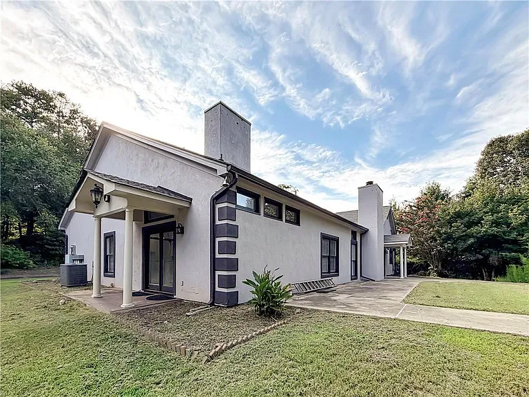 2320 Copper Trail Ln — Photo 38