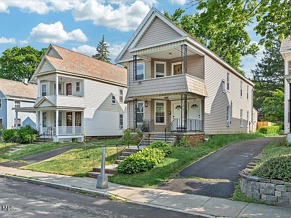 2nd image of 1831 Eastern Parkway