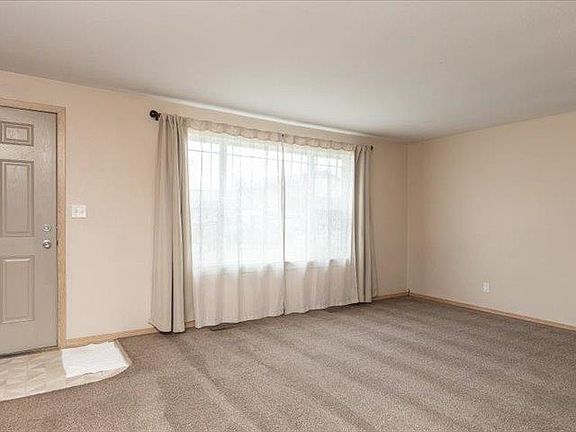 5th image of 231 Slater Dr
