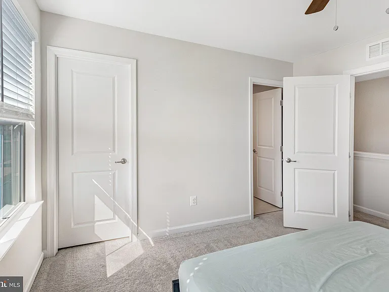 11241 Wheeler Ridge Dr — Photo 29