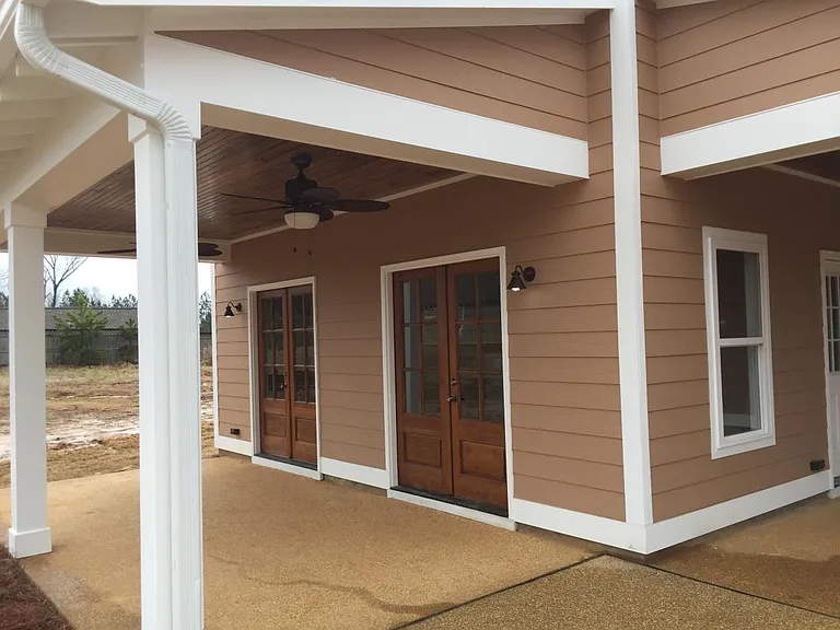 1319 Ashleys Dr — Photo 2