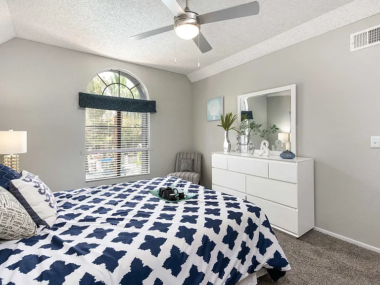 Boulevard at 4201 Apartments — Photo 36
