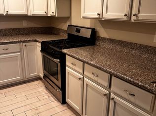 3600 Ashe Rd APT 8, Bakersfield, CA 93309