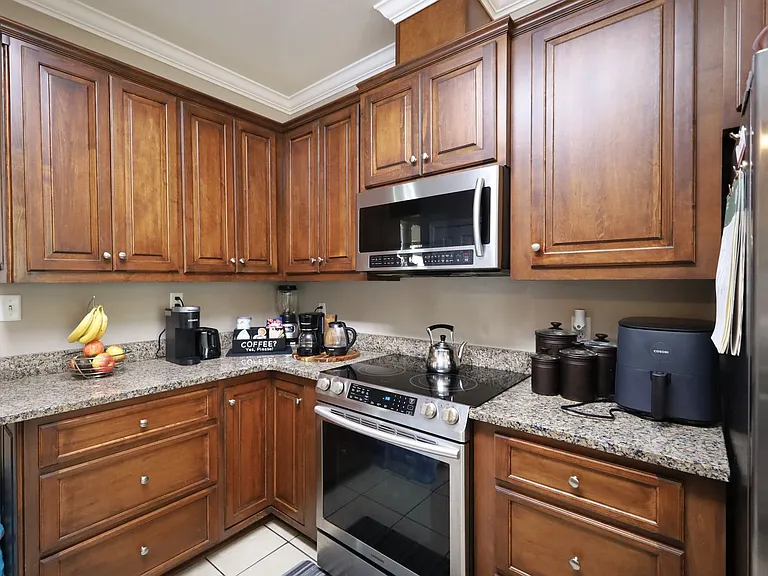 2401 Rankin Cir — Photo 5