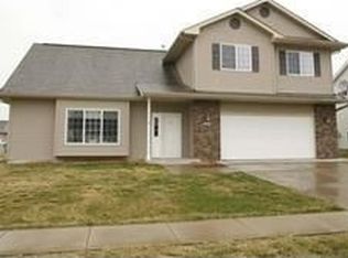 220 Lockview Ave, North Liberty, IA 52317