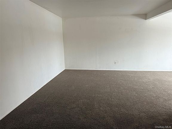 4th image of 58 Parkside Dr #58
