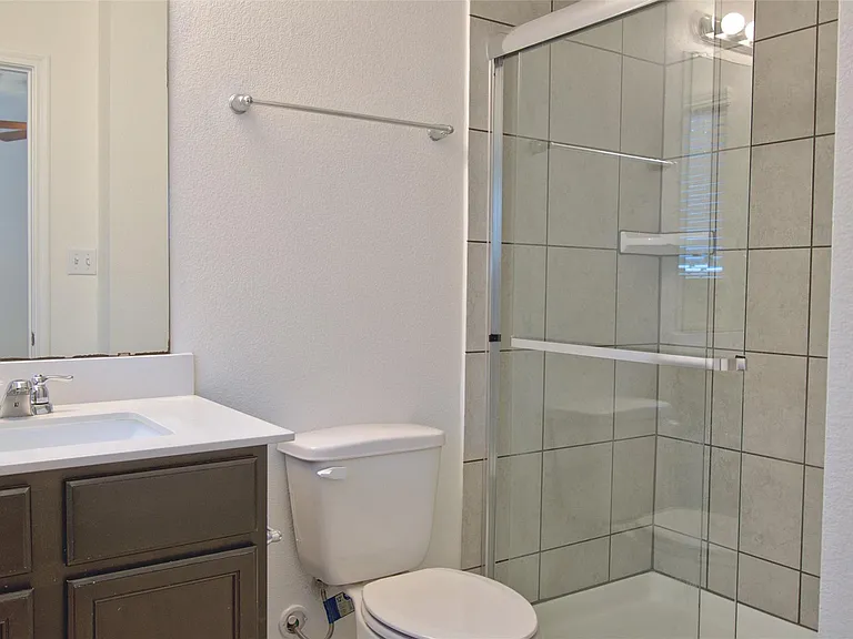 4711 Giordano Dr — Photo 12