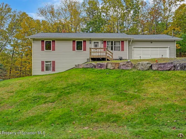 128 Bunny Trl, East Stroudsburg, PA 18302