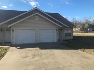 4785 Pinedale Dr, Jackson, MO 63755