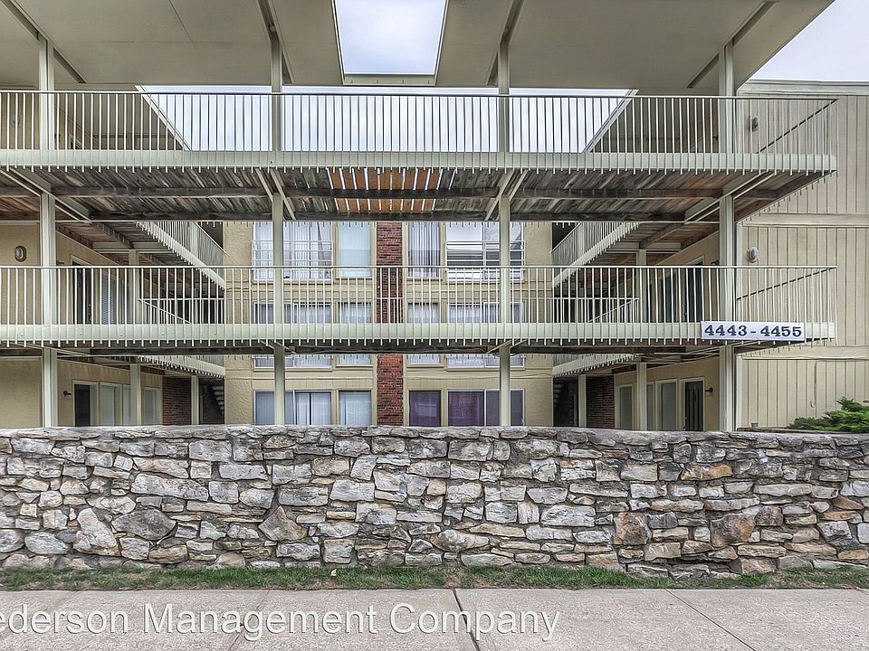1st image of 4455 Jefferson St #11