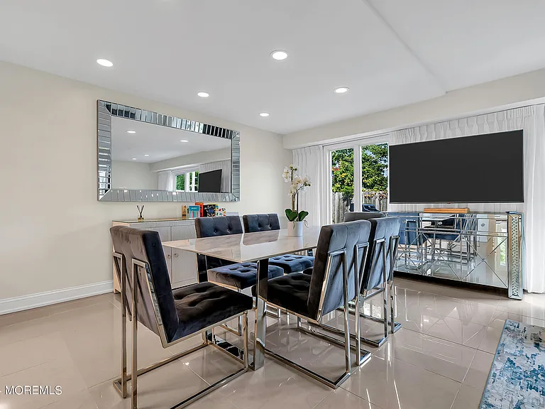 215 W Morgan Ave #13 — Photo 11