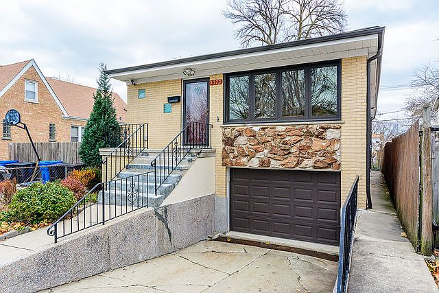 1st image of 3323 N Oriole Ave
