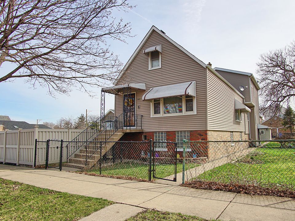 1st image of 4421 S Drake Ave