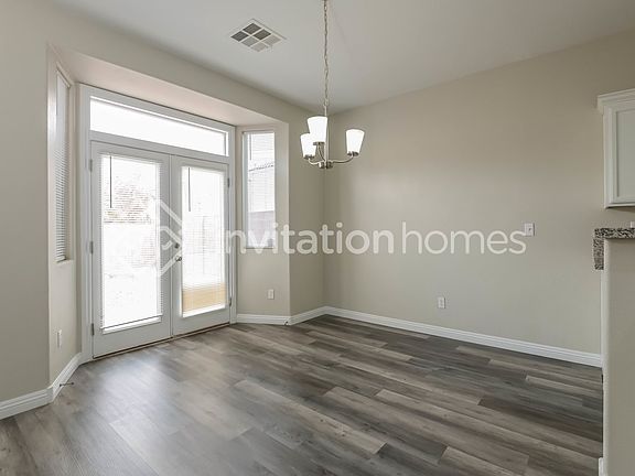 3rd image of 5948 Desert Twilight Ct
