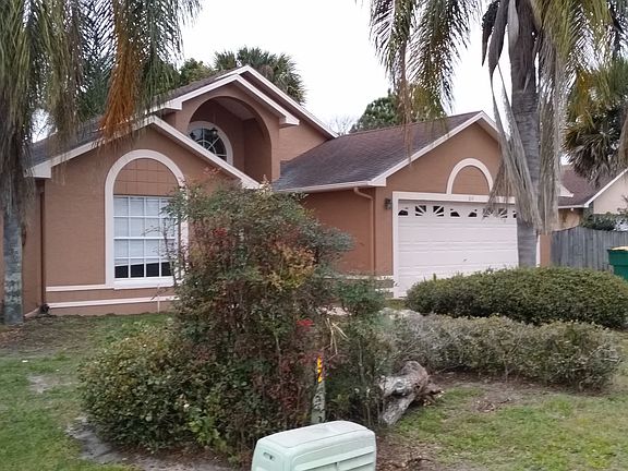 2nd image of 814 Country Crossing Ct