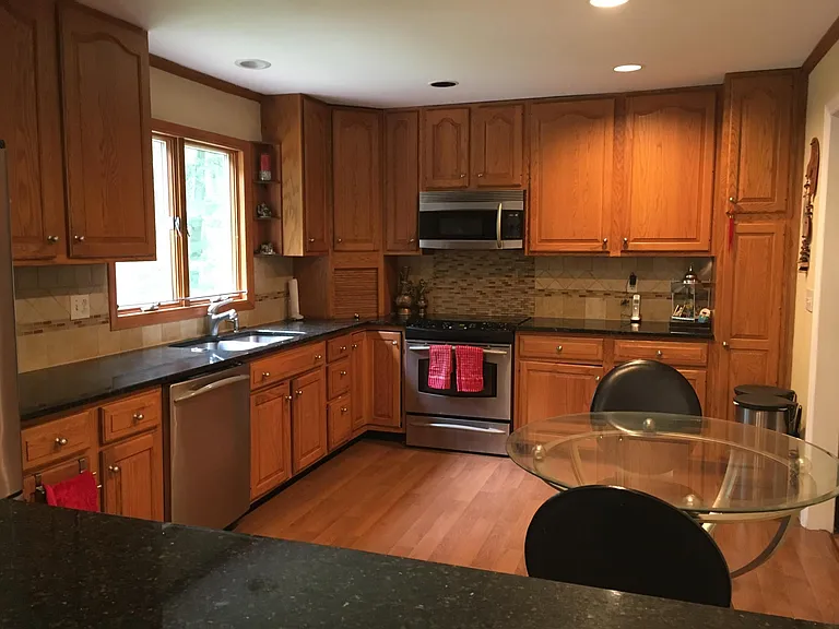122 Deforest Rd — Photo 6