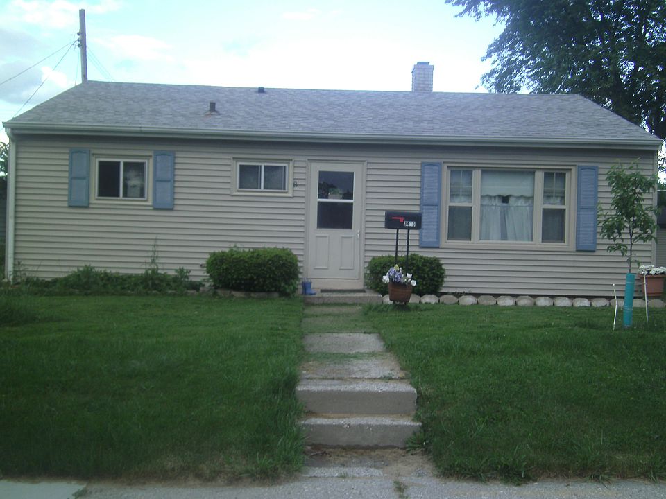 3 bedrooms!!