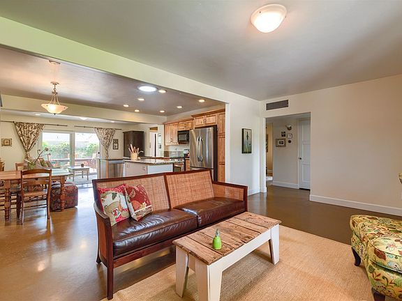 5th image of 3301 E Campbell Ave