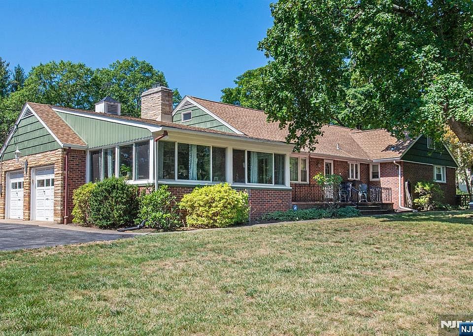 1st image of 685 Blanch Ave