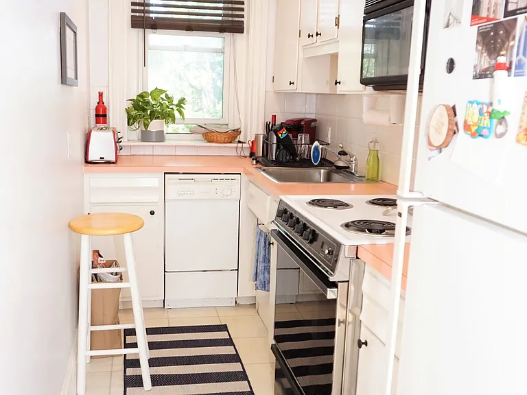 145 Winthrop Rd #8 — Photo 1
