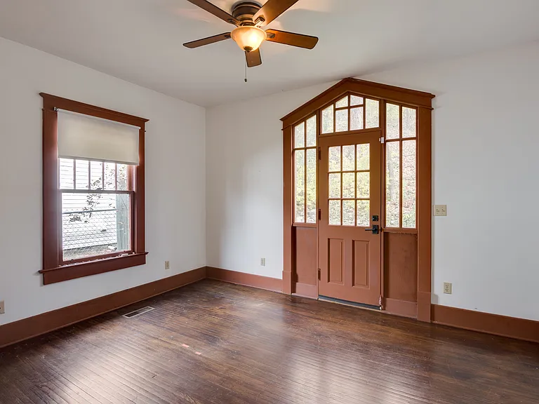 1304 Hixson Pike — Photo 8