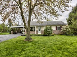 89 Circle Dr, Manheim, PA