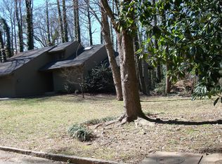 4186 Beverly Ln NE, Atlanta, GA 30342
