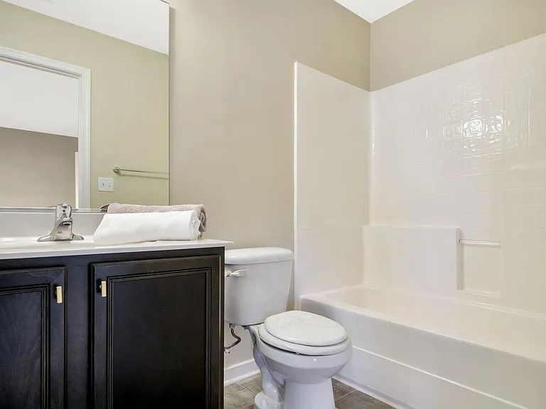 50 Transit Ln — Photo 9
