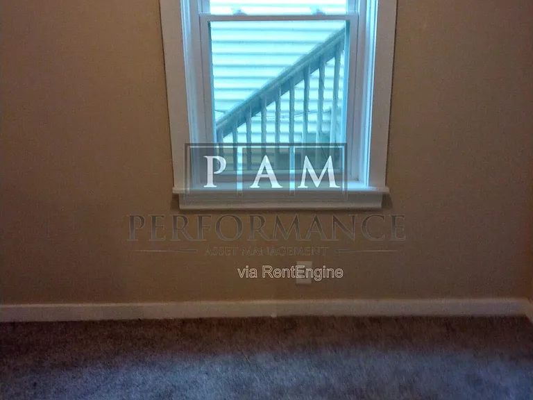 1521 N Jefferson St — Photo 14