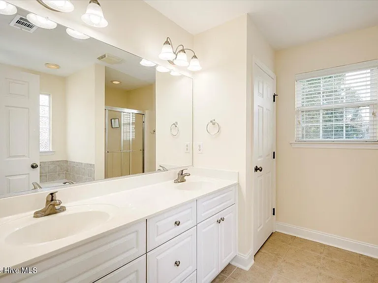 4552 Logans Way — Photo 15