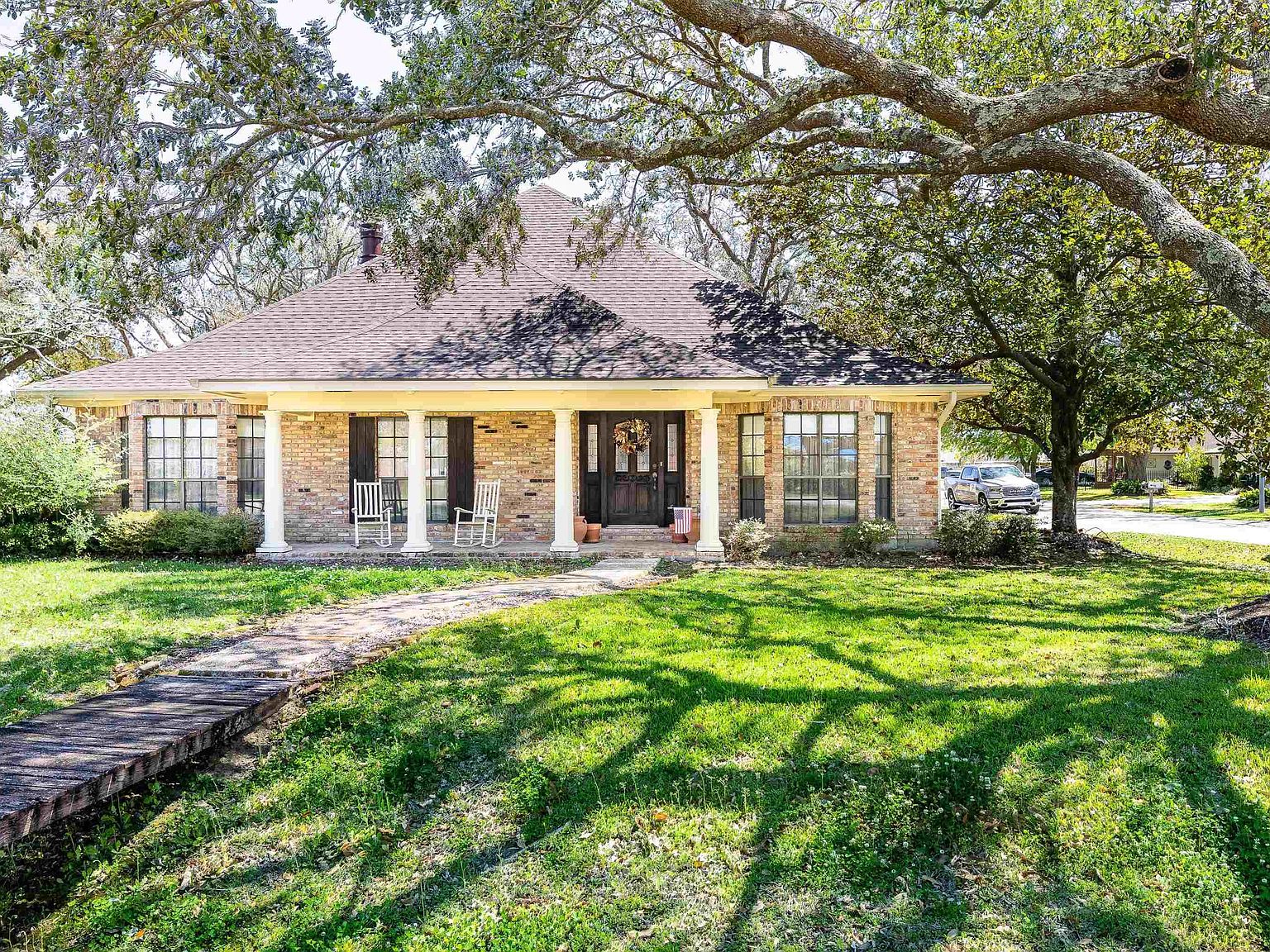 259 Country Club Blvd, Thibodaux, LA 70301 Zillow