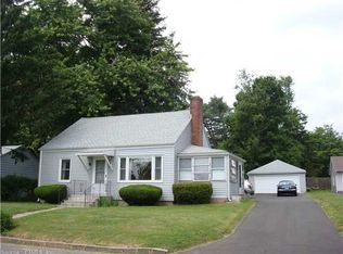 13 Tuccitto Rd, Portland, CT 06480