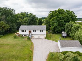 3444 Gehan Rd, Canandaigua, NY 14424