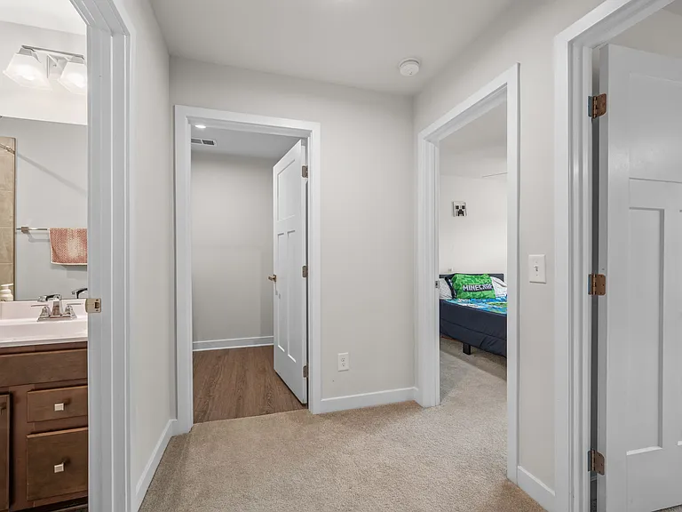 1051 Crescent Cove Ln — Photo 6