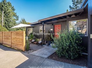 6530 SW 33rd Pl, Portland, OR 97239