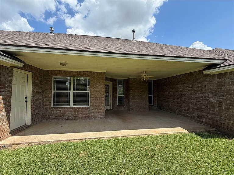 413 Cold Spring Dr — Photo 23