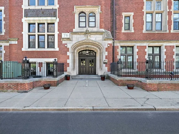 76 Elm St APT 114, Boston, MA 02130