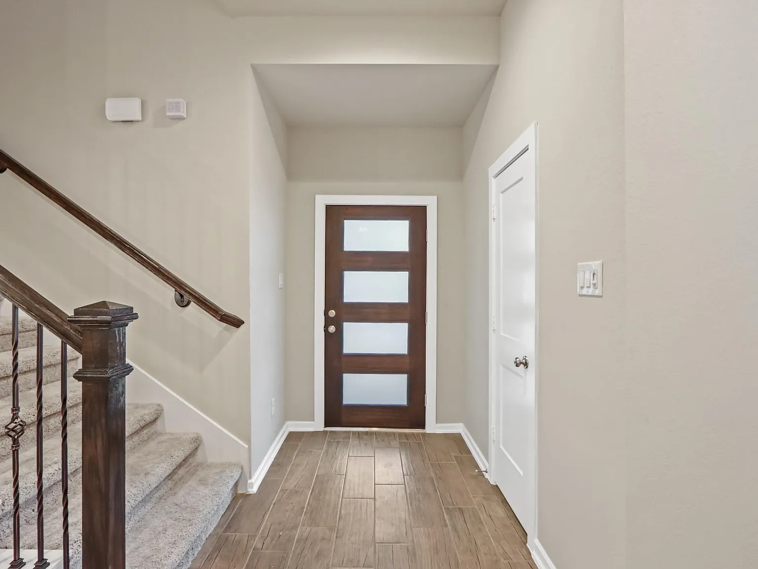 4 bed, 2.5 bath, 2289 sqft, $2,750 — Photo 4