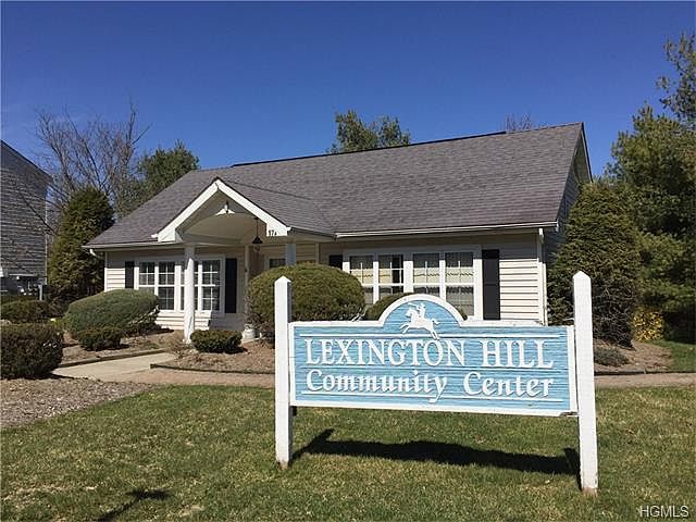 1st image of 17 Lexington Hl Unit 8