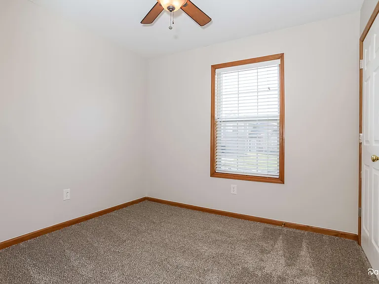 1310 Spruce Dr — Photo 10