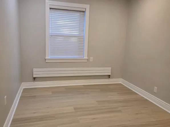 (undisclosed Address), Middle Village, NY 11379