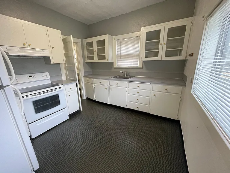 Spacious Kitchen/ Dishwasher is included