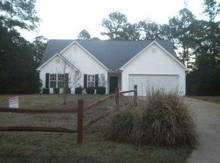 105 Sweetwater Ct, Lagrange, GA 30240