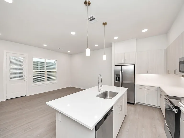 7318 Hadley Meadow Ln — Photo 11