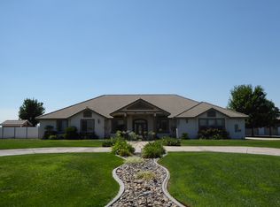 28700 Via Casalina Pkwy, Escalon, CA 95320