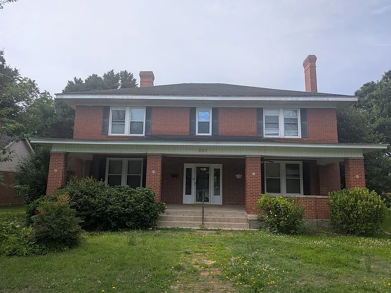 207 W Main St — Photo 22