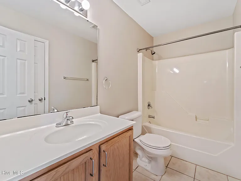 3200 Paramount Way — Photo 17
