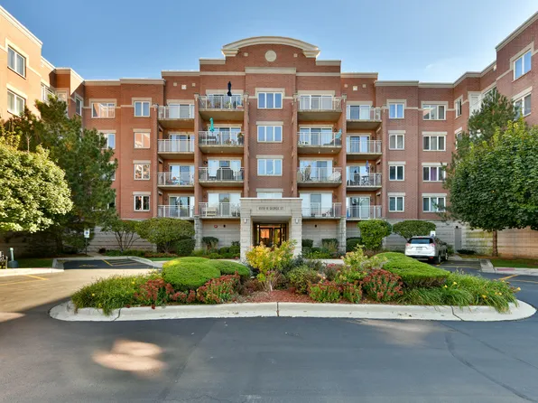 6559 W George St Unit 213, Chicago, IL 60634